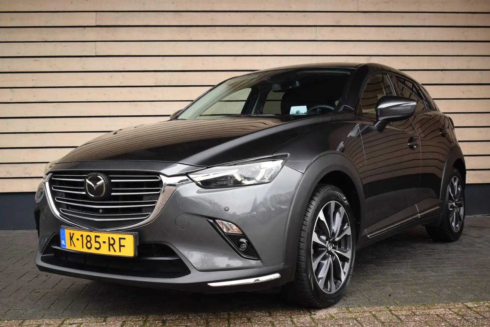 Mazda CX-3 2.0 SkyActiv-G 121 Luxury - i-Activesense pakket - Grau - 2
