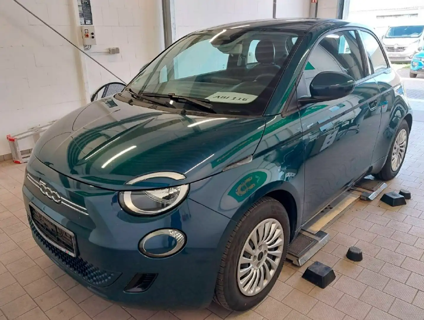 Fiat 500e 320 Km Reichweite  Navi - Klimaautomatik Grün - 1