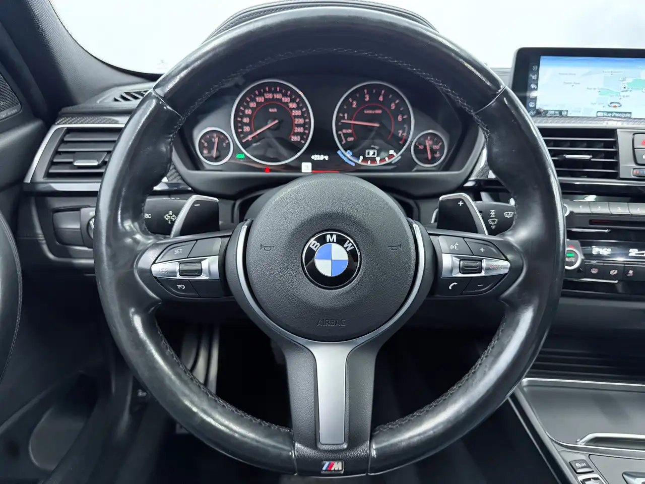 BMW 3 Series снимка BMW 3 Series