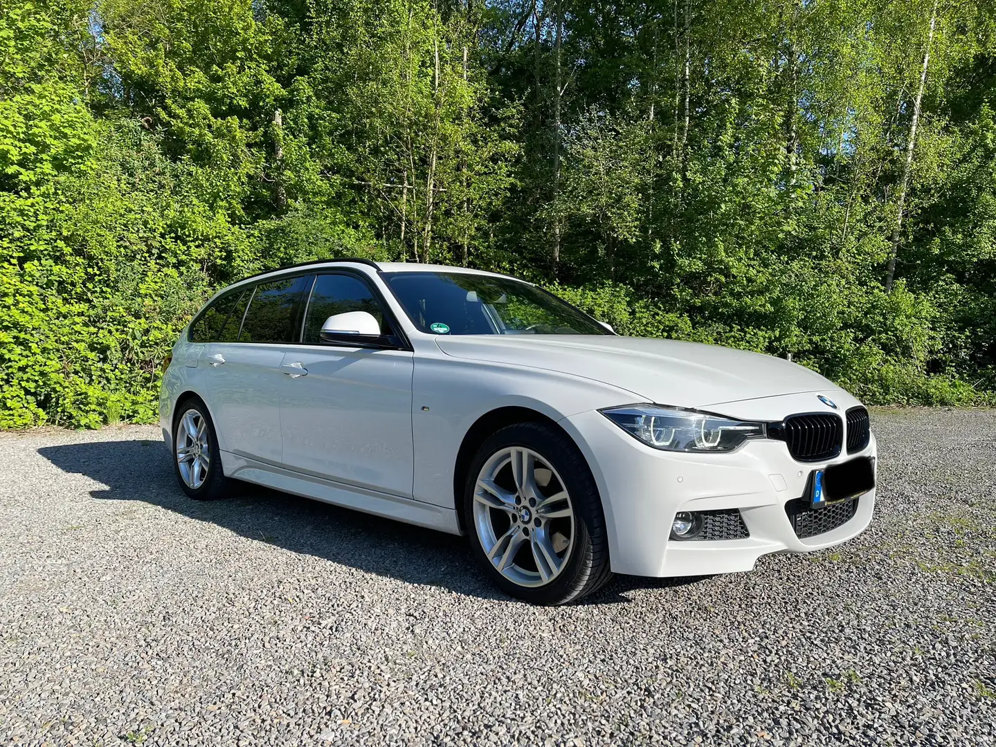 BMW 320 320d Touring xDrive Aut. Edition M Sport Shadow Weiß - 2
