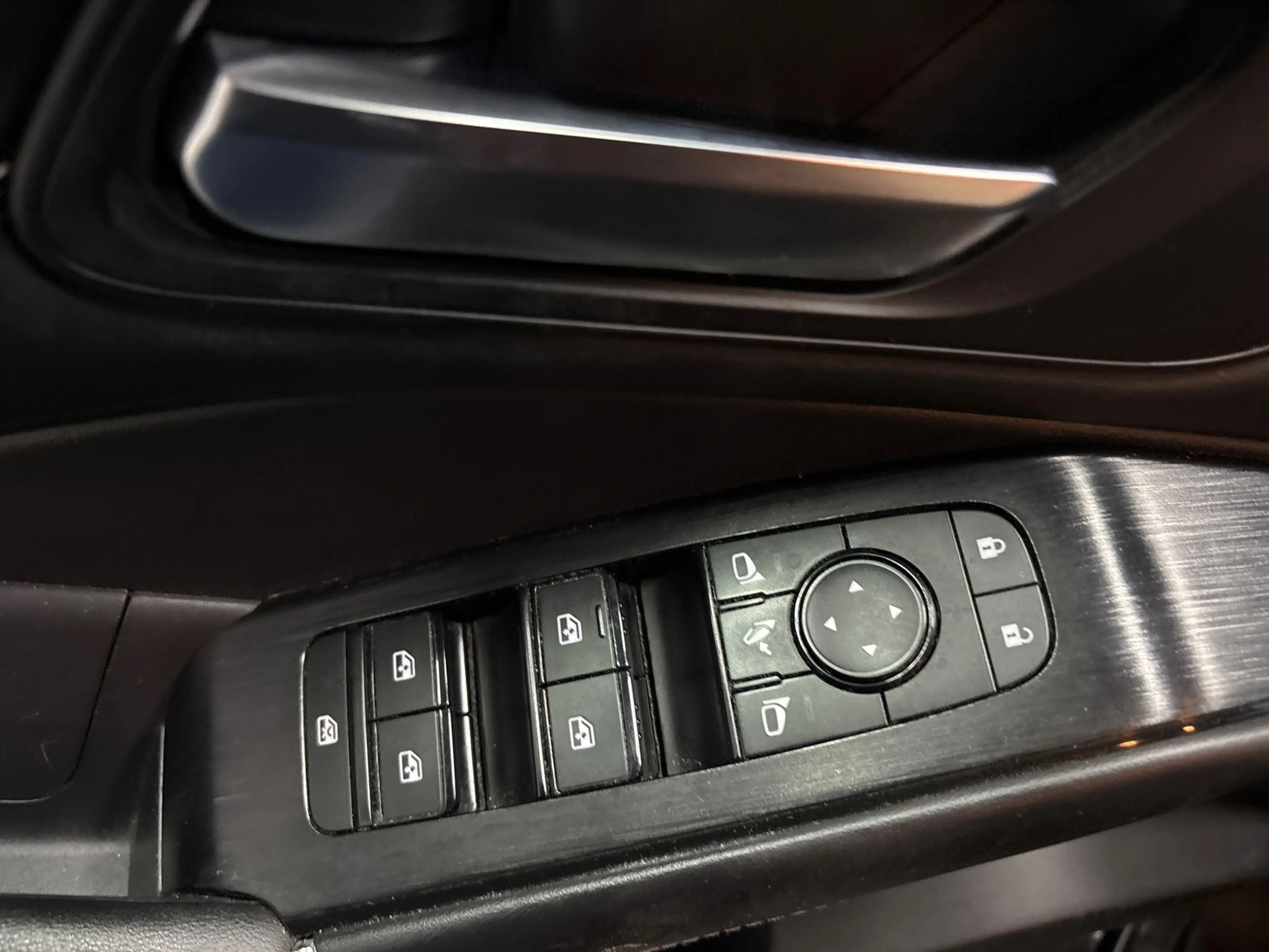Nissan Qashqai 1.3 MHEV N-Style Camera 360, Carplay — photo 14