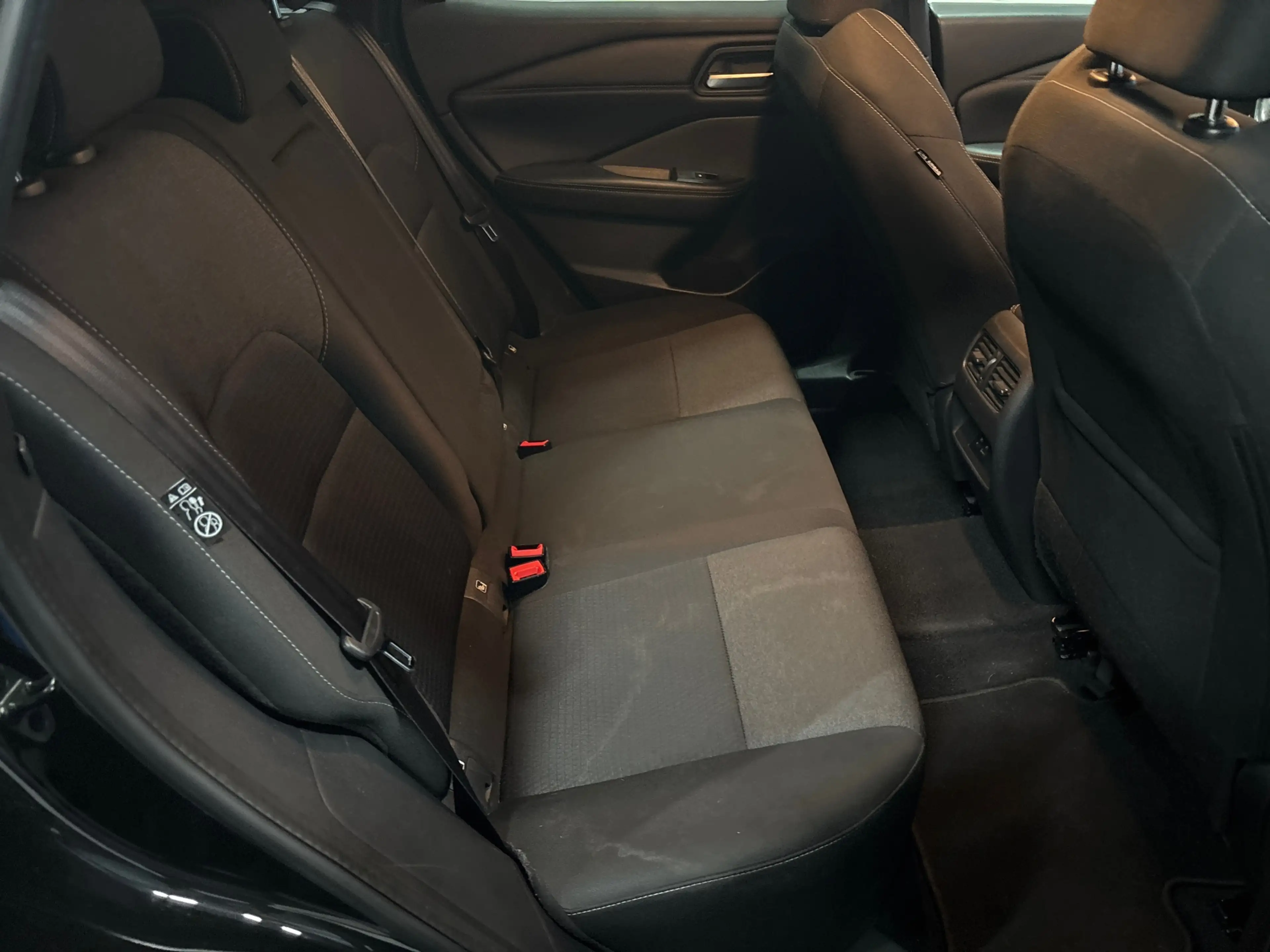 Nissan Qashqai 1.3 MHEV N-Style Camera 360, Carplay — photo 23