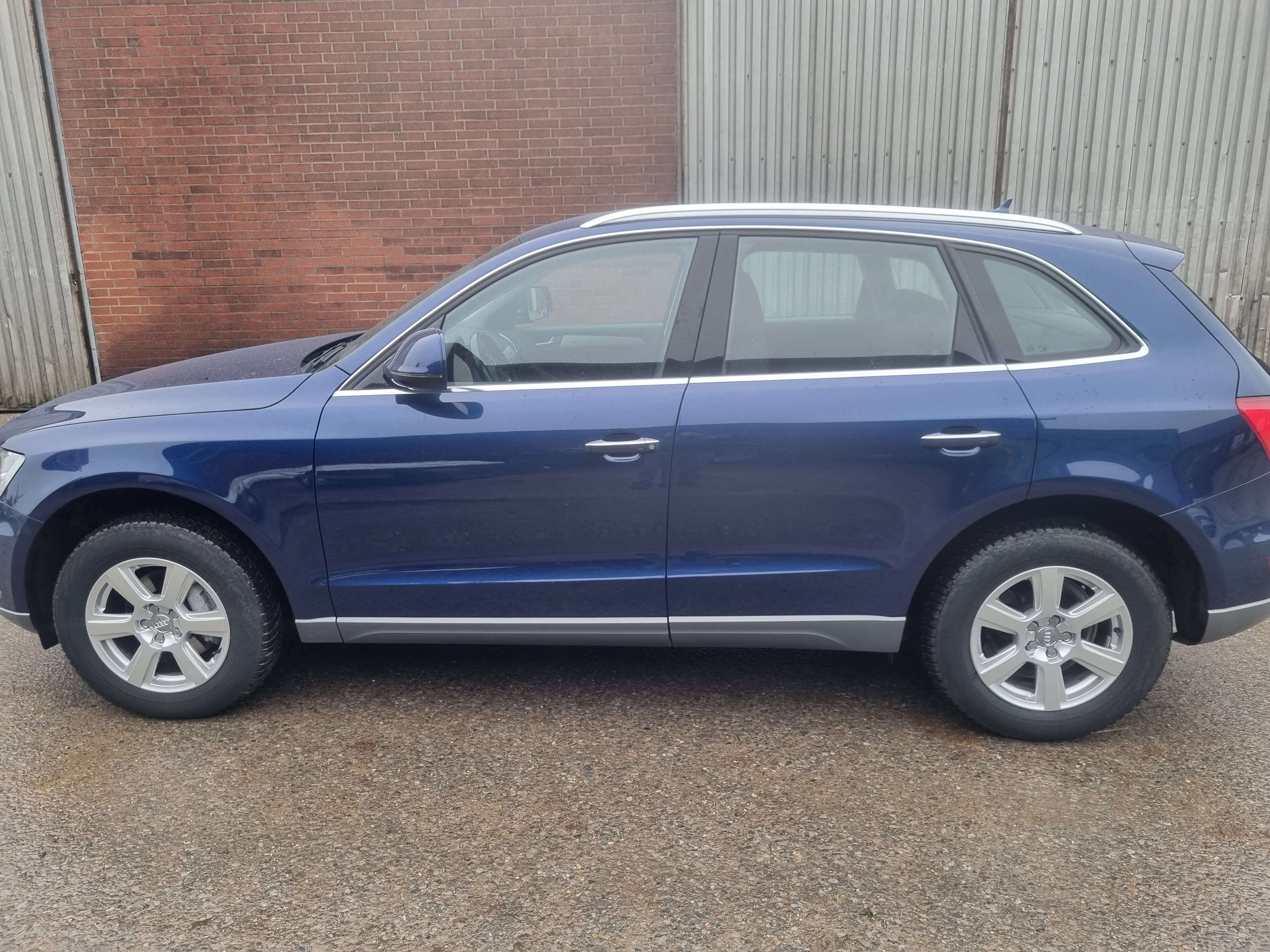 Second hand Audi Q5 2.0