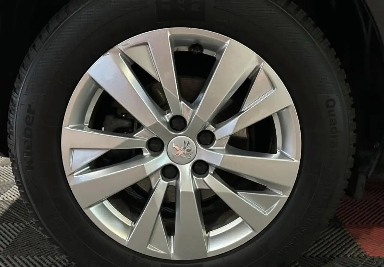 Peugeot 3008 3008 — photo 20