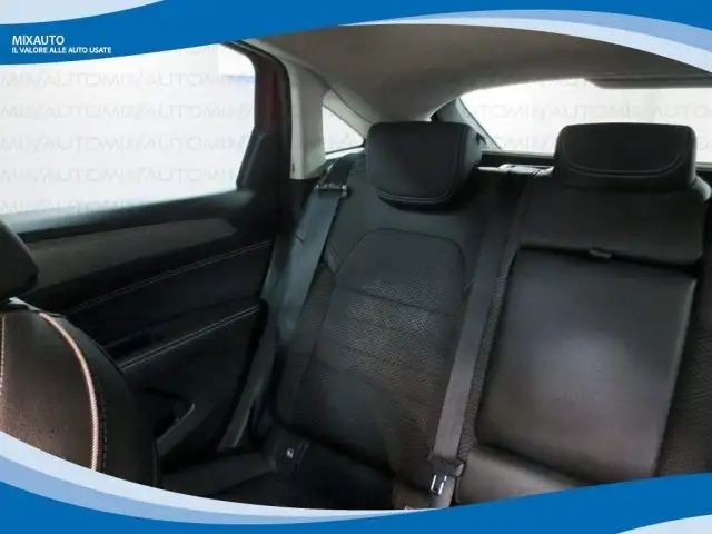 Renault Arkana view 11