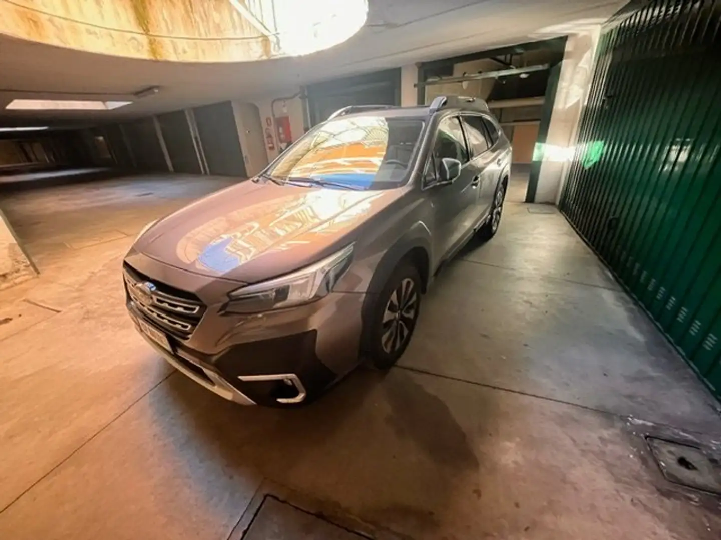 Subaru OUTBACK Outback VI 2021 2.5i Premium lineartronic Grigio - 1