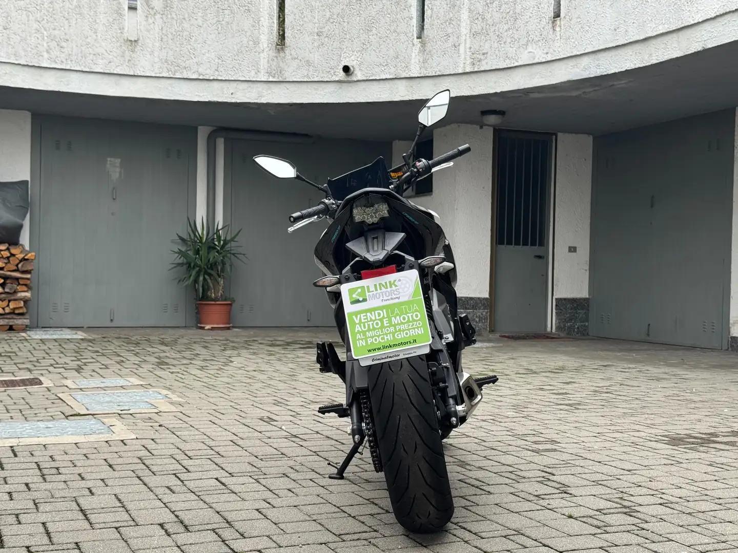 CFMOTO 650 NK 7F ABS TUA DA 50 Euro/mese Bianco - 2