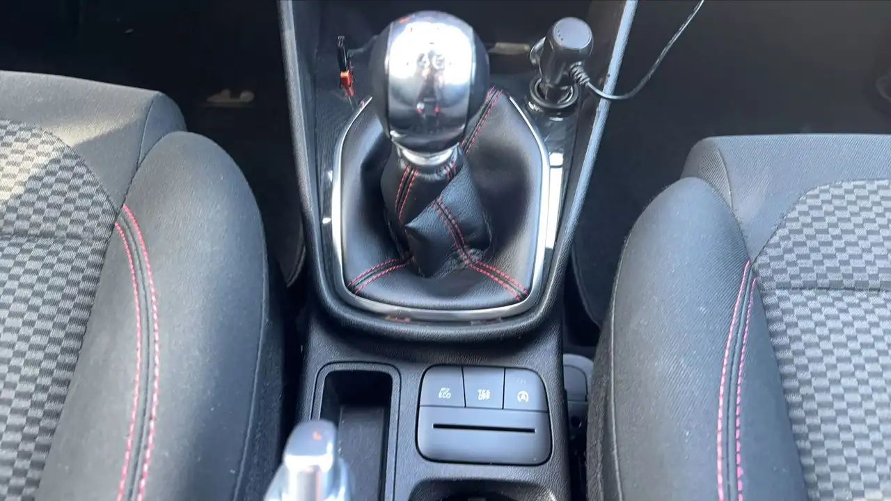 Ford Fiesta 5 portes — photo 13