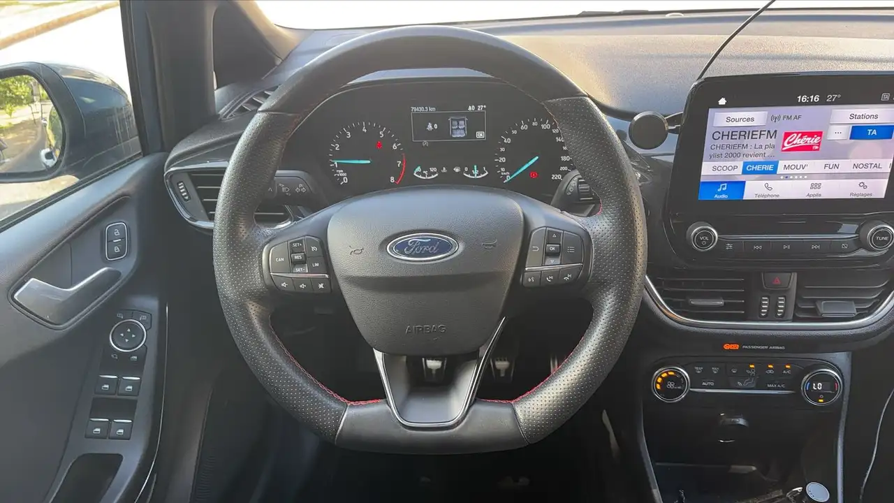 Ford Fiesta 5 portes — photo 22