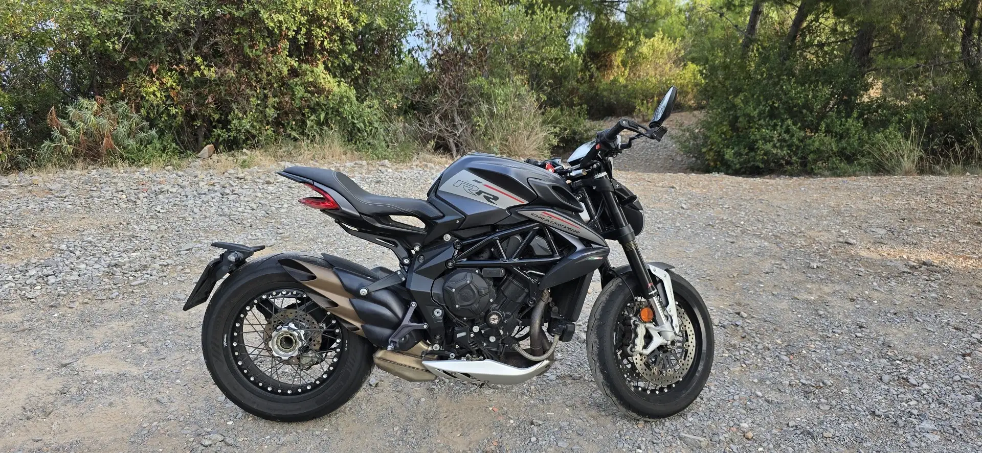 MV Agusta Dragster Černá - 1