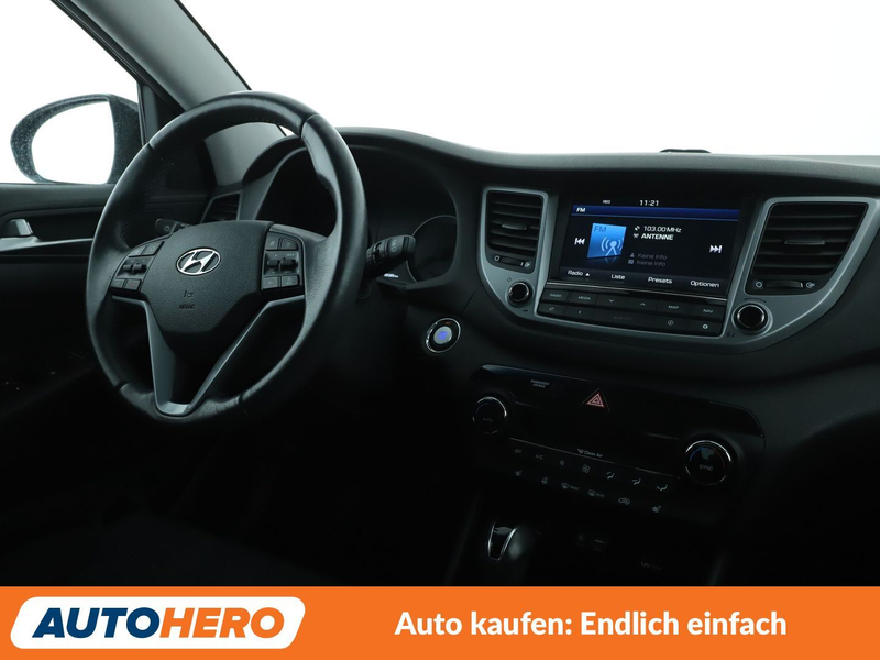 Hyundai TUCSON 1.6 TGDI Executive 4WD Aut.*NAVI*TEMPO*CAM*PDC*SHZ — photo 13