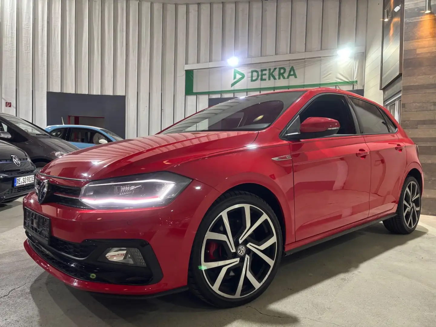 Volkswagen Polo VI GTI DSG BEATS*LED*NAV*PDC*ALU*KEYLESS* Rot - 1