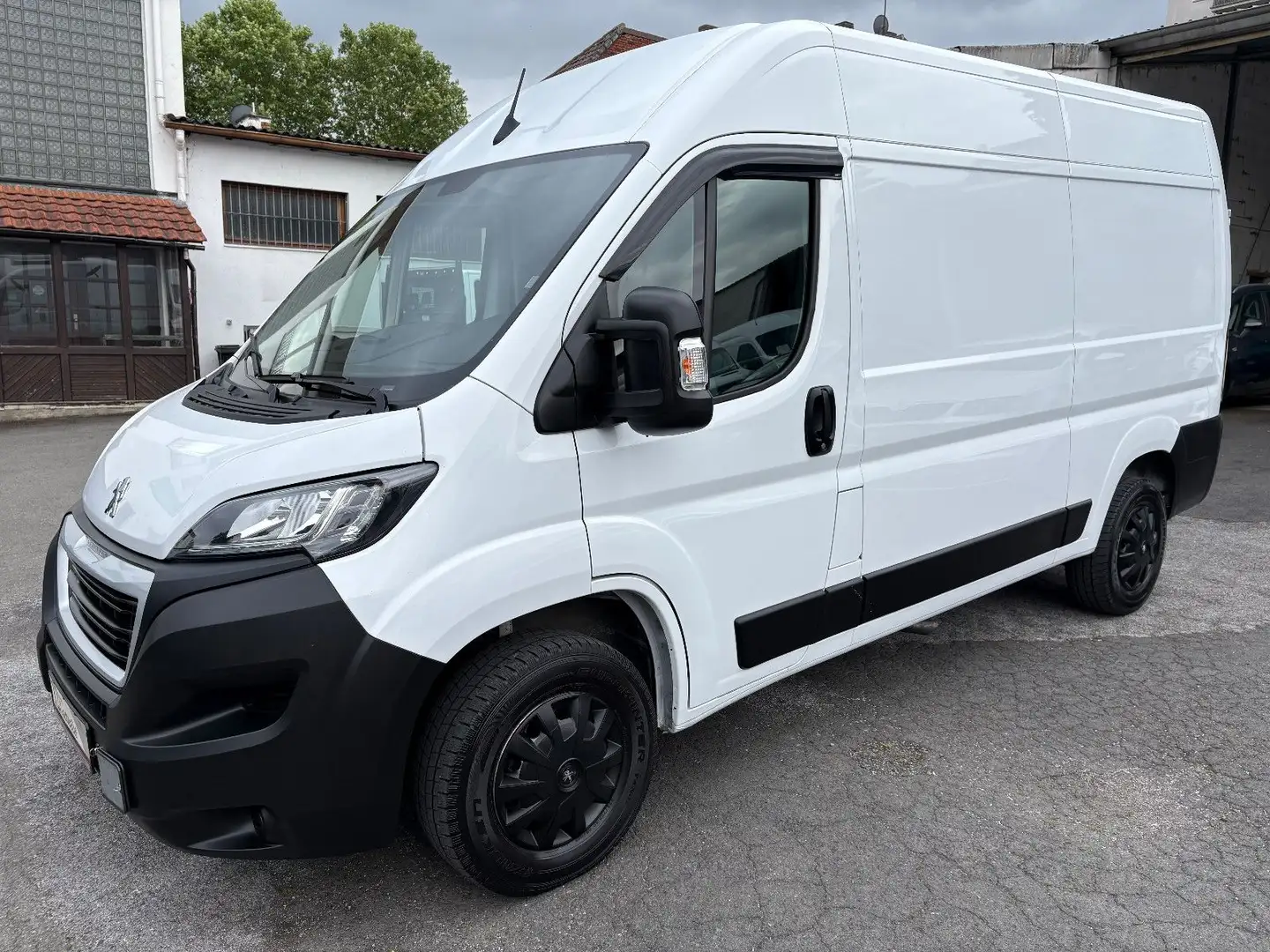 Peugeot Boxer 335 L2H2 Kasten Hochraum Premium BlueHDi Blanc - 1