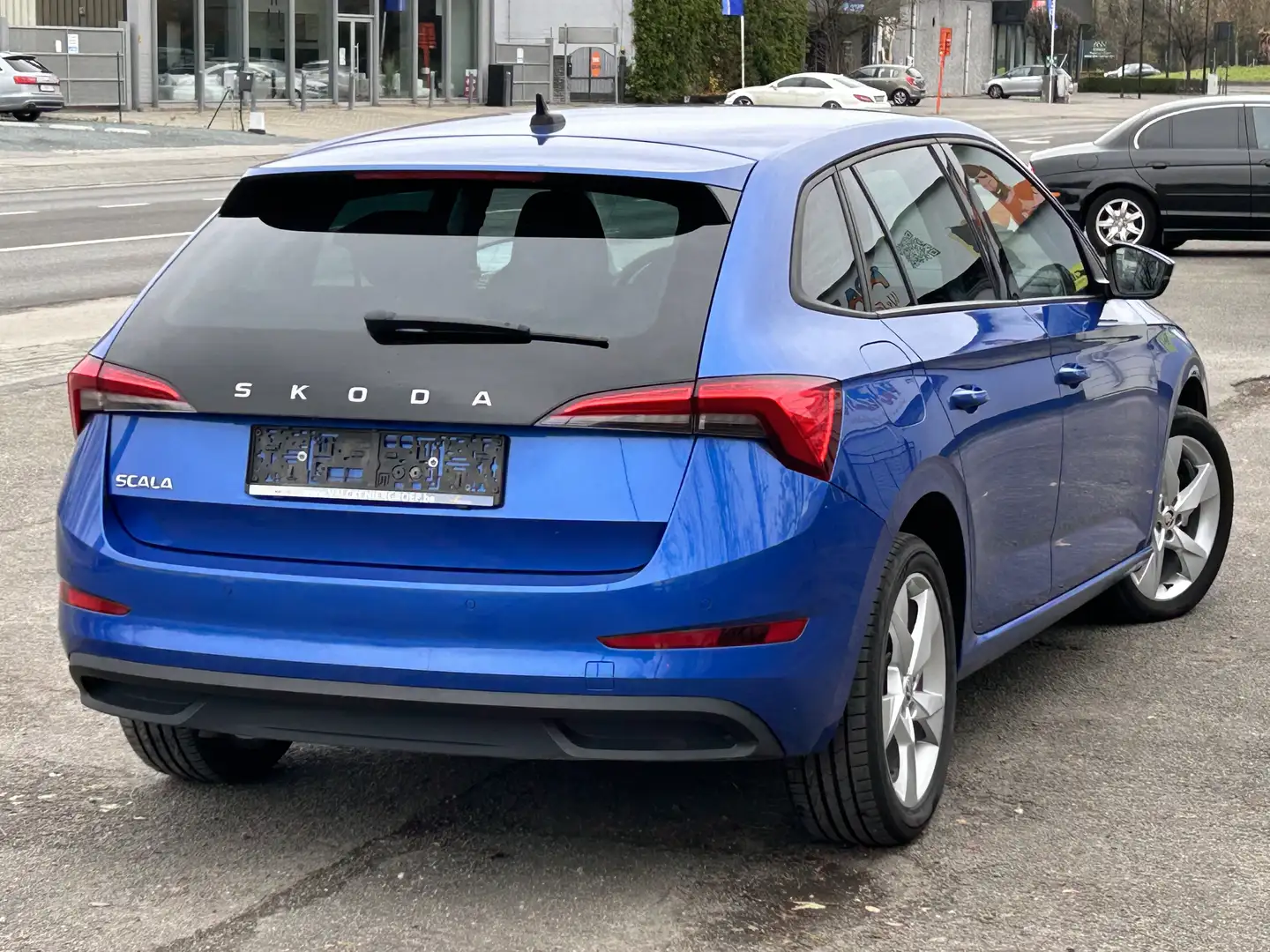 Skoda Scala 1.6 TDI Style DSG 85kW Bleu - 2