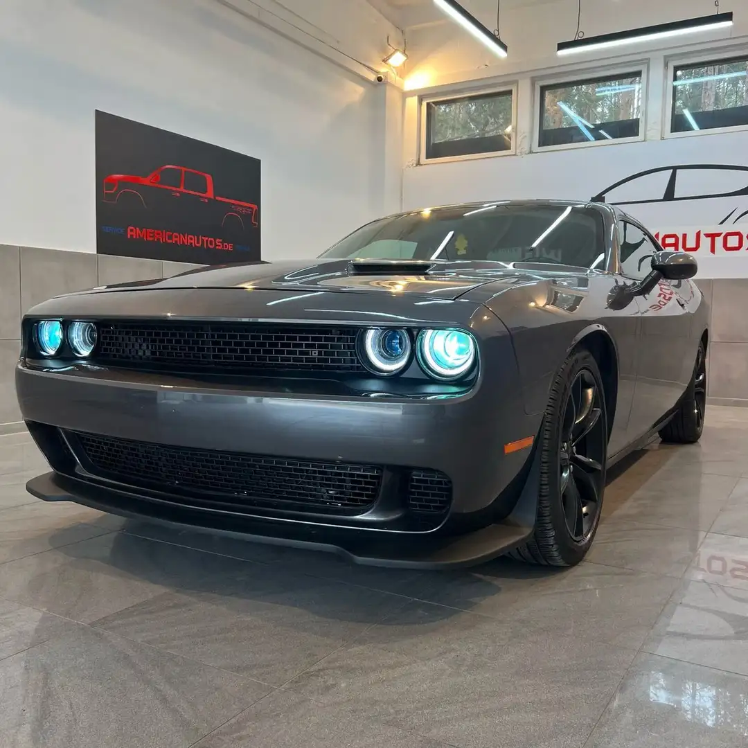 Dodge Challenger 3.6l Fernstart LPG Vollausstattung Šedá - 1