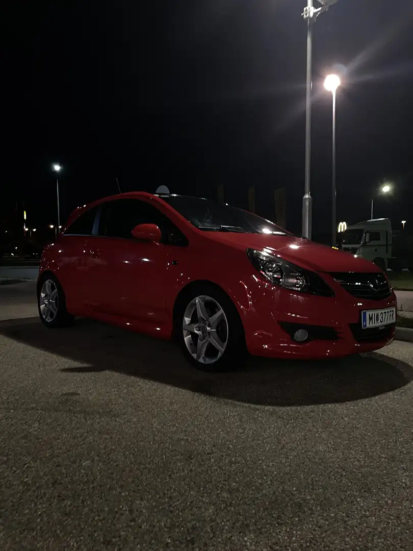 Opel Corsa 1,6 Turbo GSI - 1