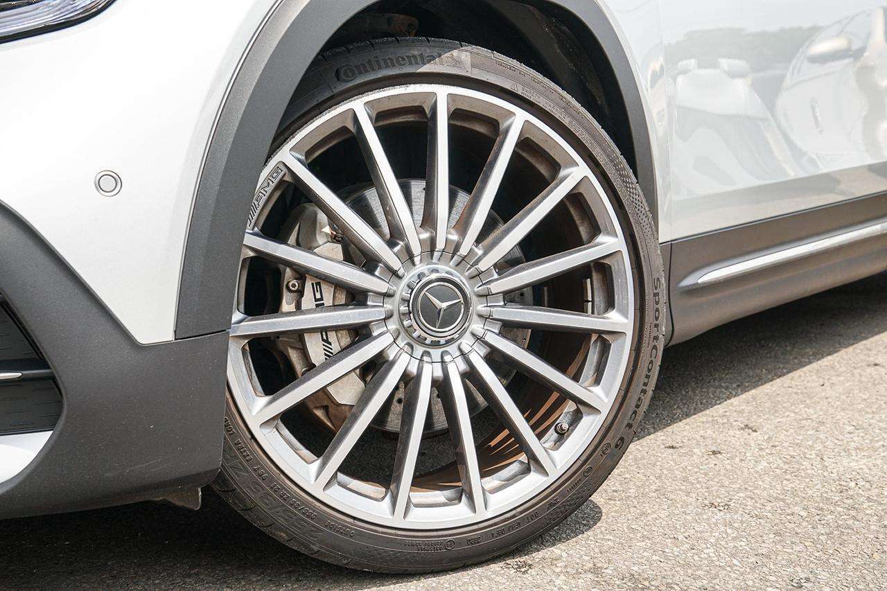 2021 Mercedes-Benz GLB AMG GLB 35 4MATIC | NAVI | PANO | RED INT | — снимка 1