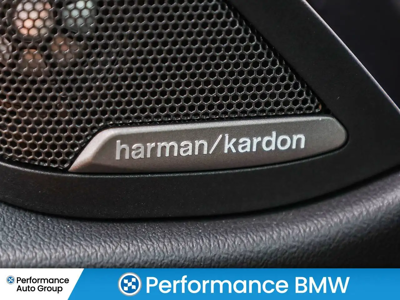 BMW i4 photo BMW i4