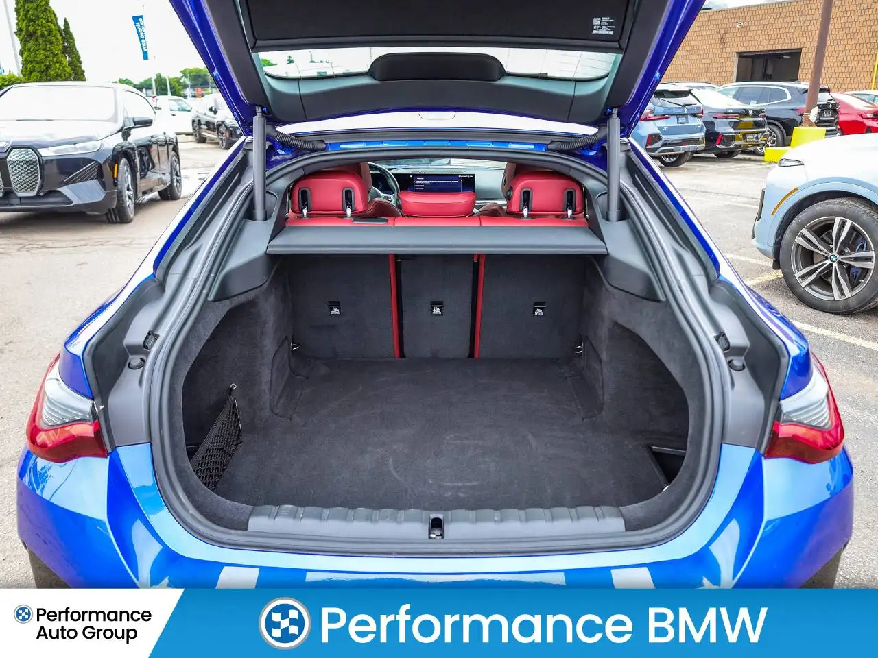 BMW i4 photo BMW i4