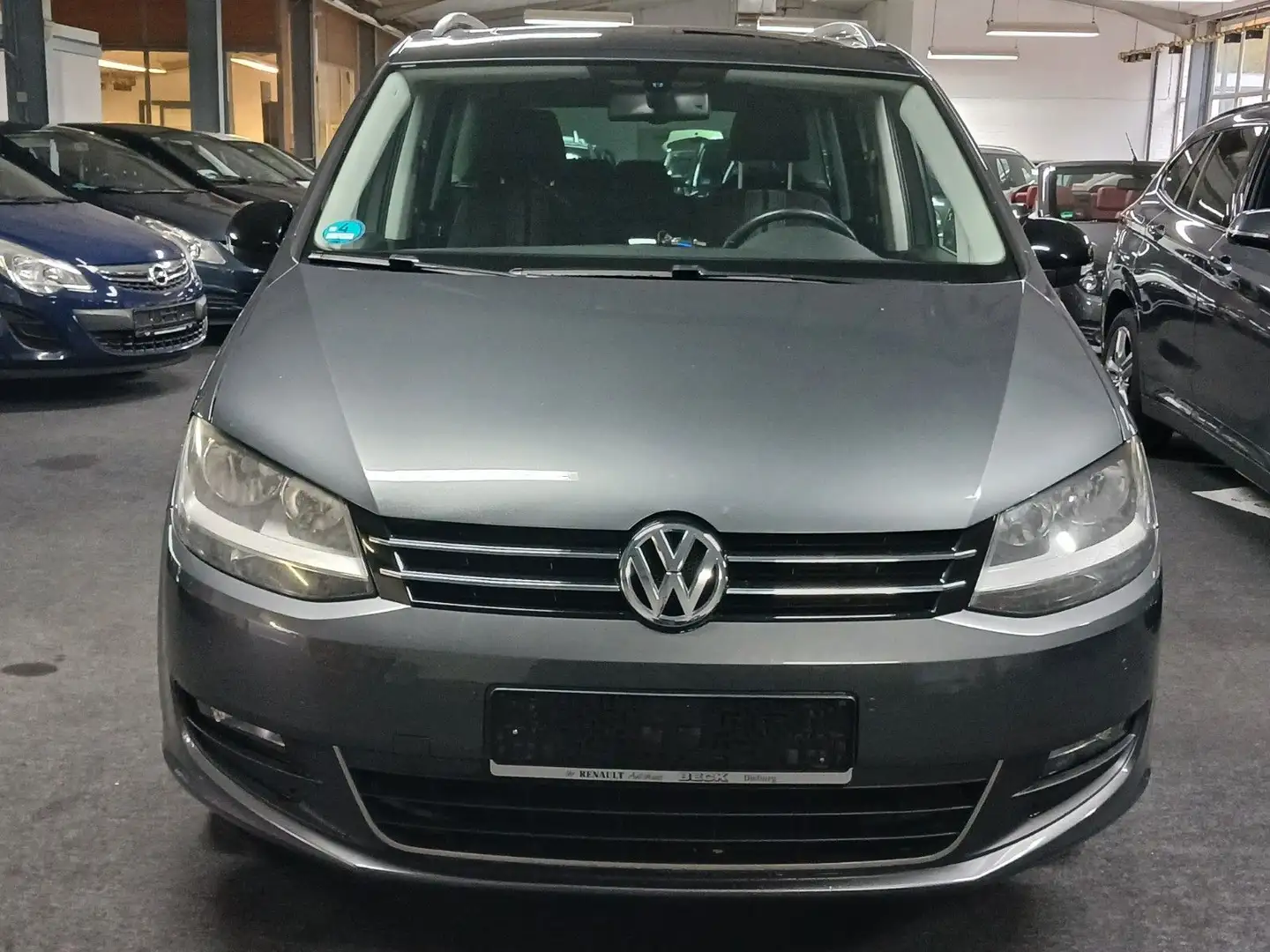 Volkswagen Sharan Match BMT 7SITZER PANO NAVI TUV 10/26 Gris - 1