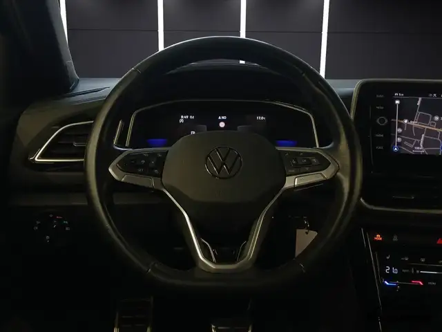 Volkswagen T-Roc view 17