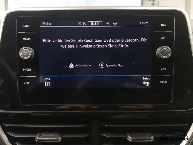 Volkswagen T-Roc view 24