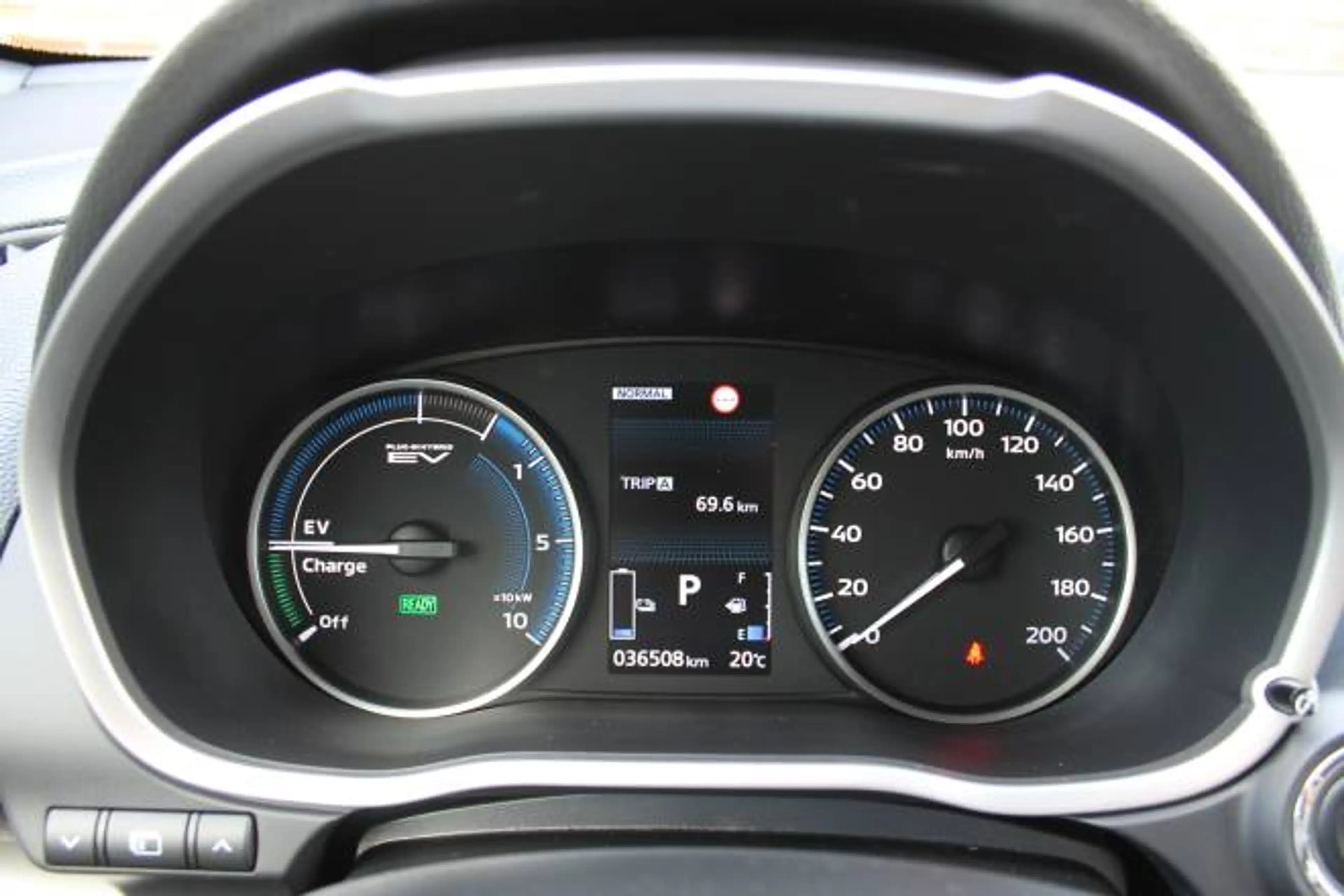 Mitsubishi Eclipse Cross 2.4 PHEV Intense+ | RIJKLAAR | TREKHAAK — photo 21