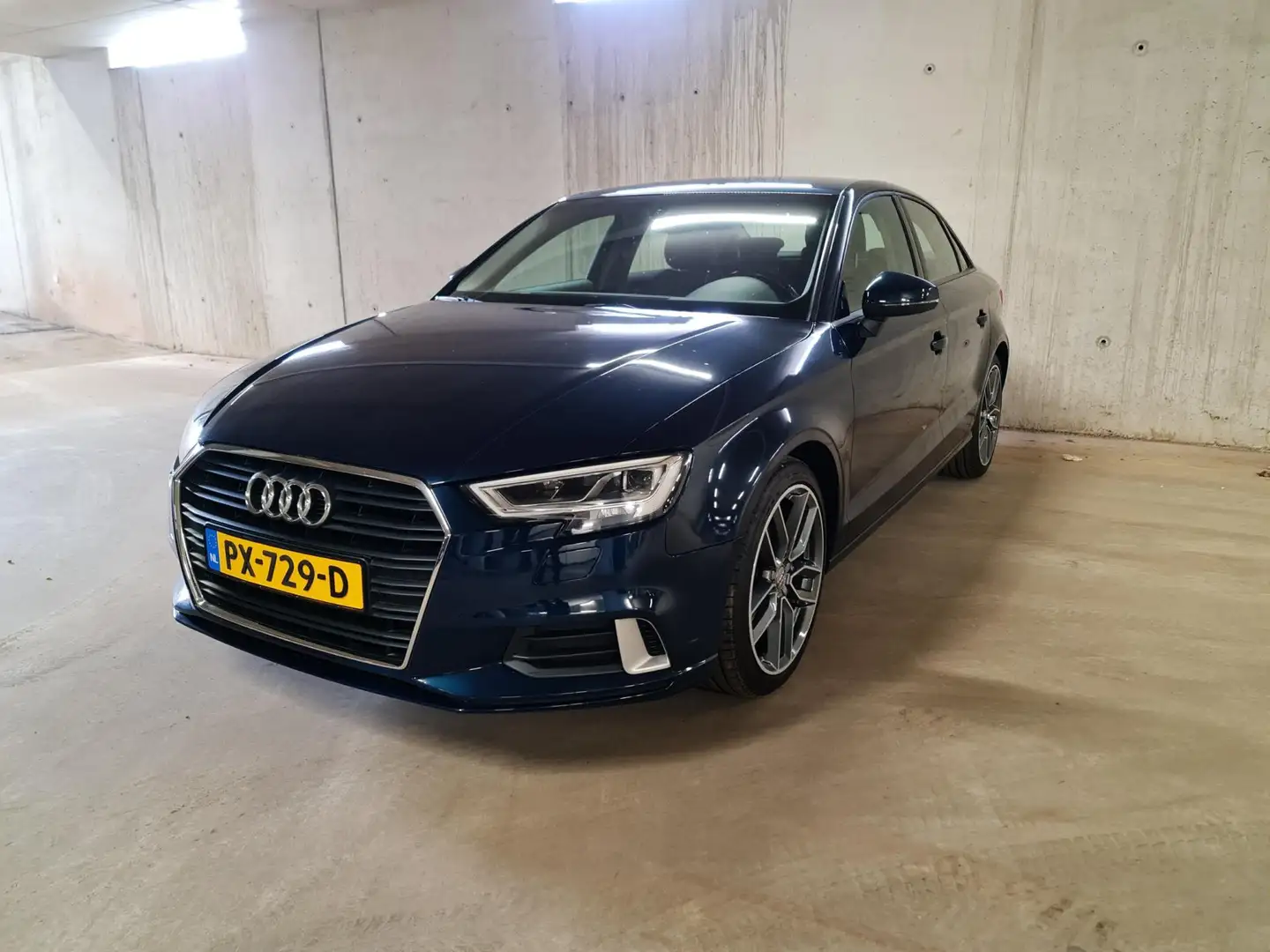 Audi A3 Limousine 1.0 TFSI Sport Lease Edition Bleu - 2