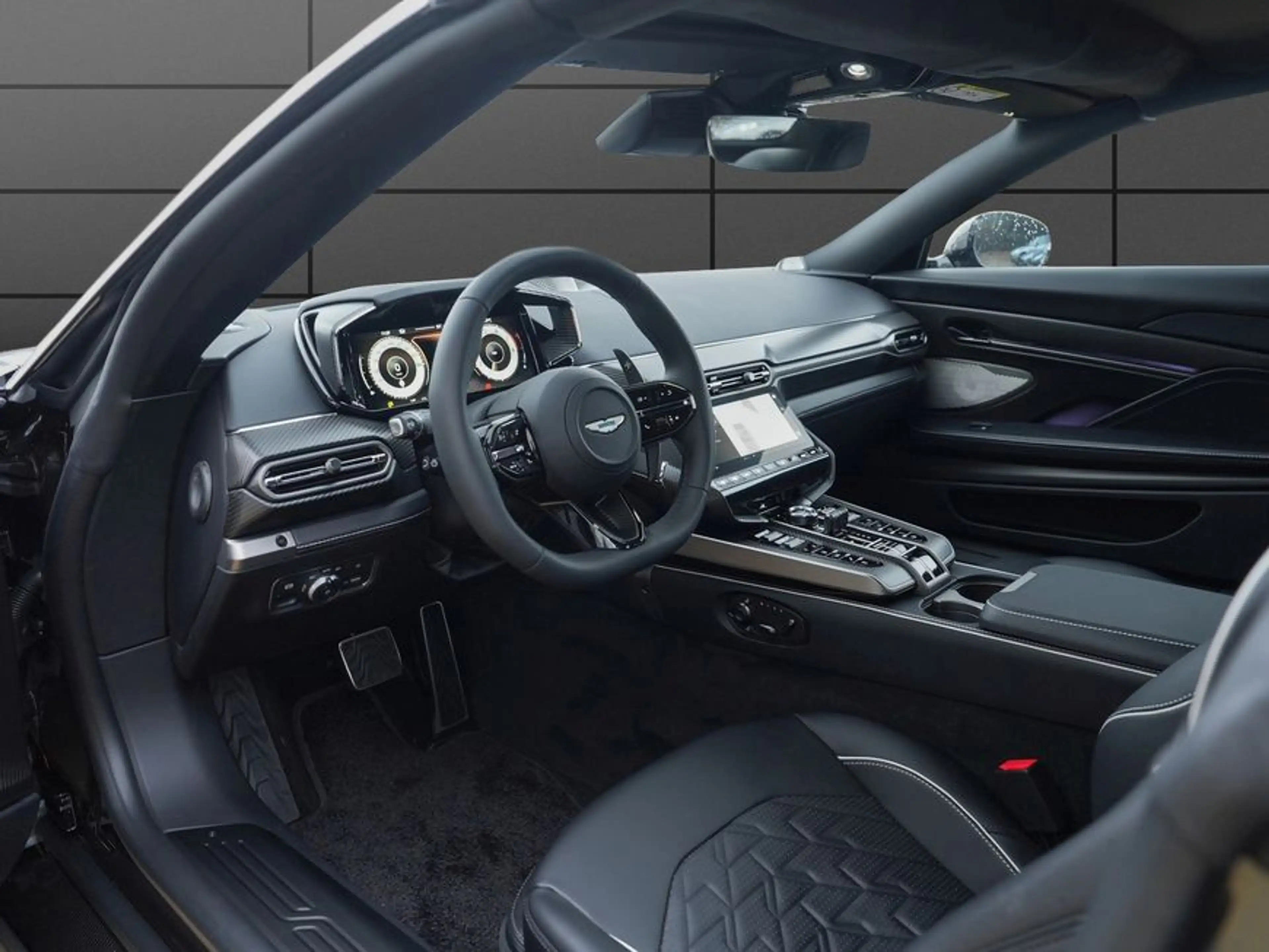 Aston Martin Vanquish Volante UVP 507.400 — photo 3
