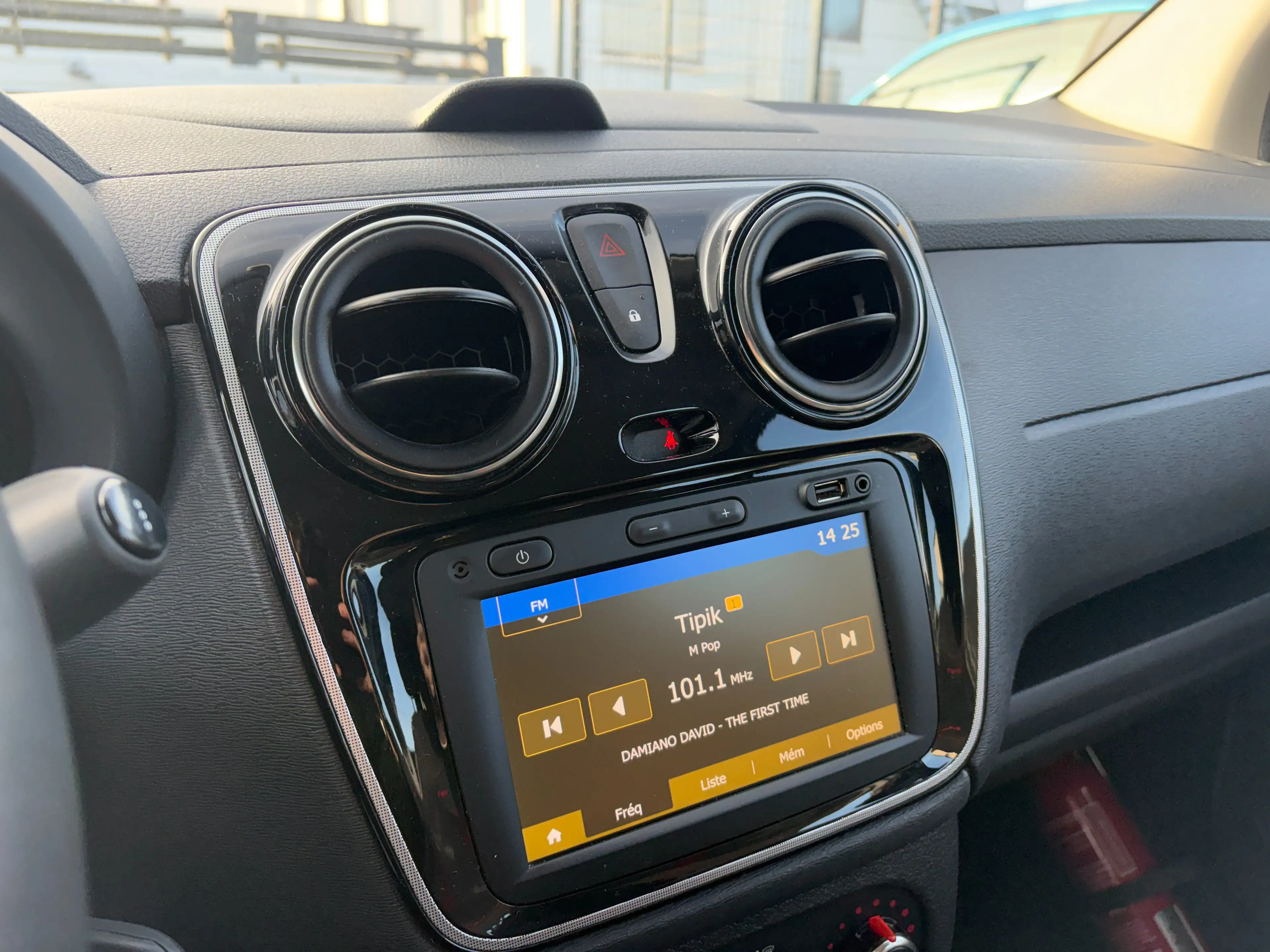 Dacia Lodgy Stepway 1.3 TCe Techroad - EU6D - GARANTIE 1AN - — photo 5