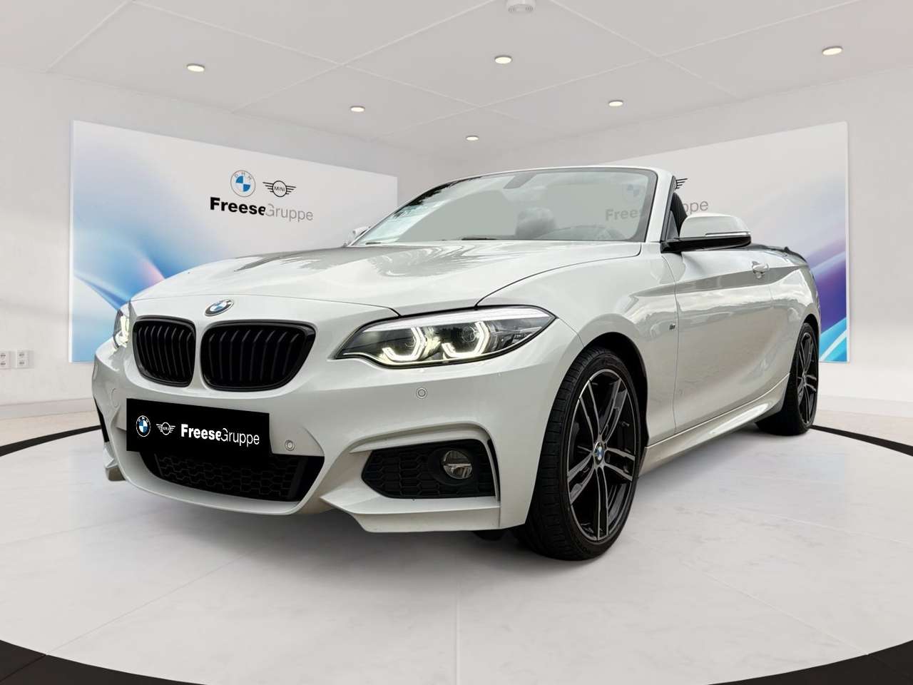 BMW 220 — BMW 220 i Cabrio M Sport NAVI RFK H+K SOUND