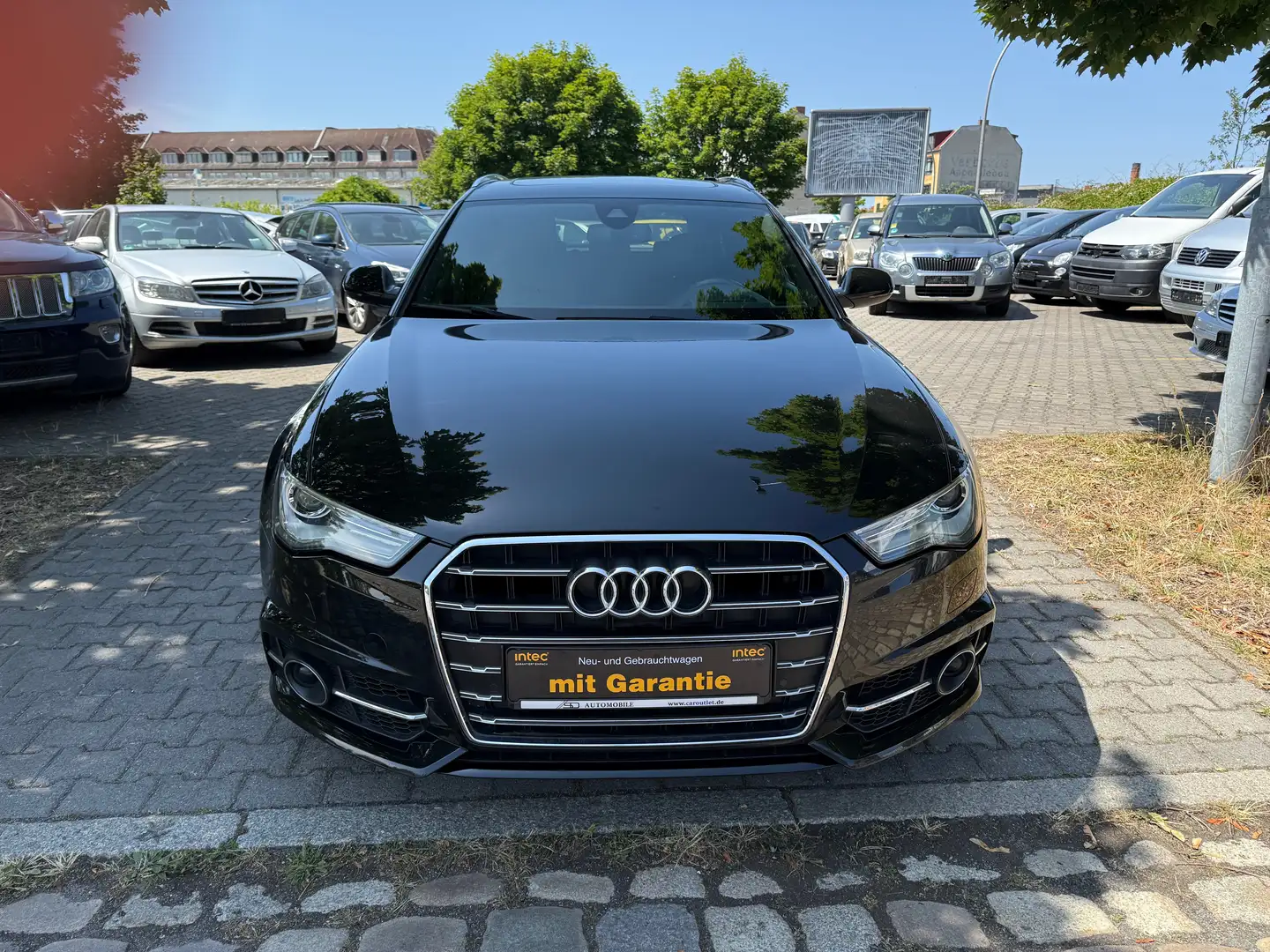 Audi A6 2.0 TDI ultra Zwart - 1