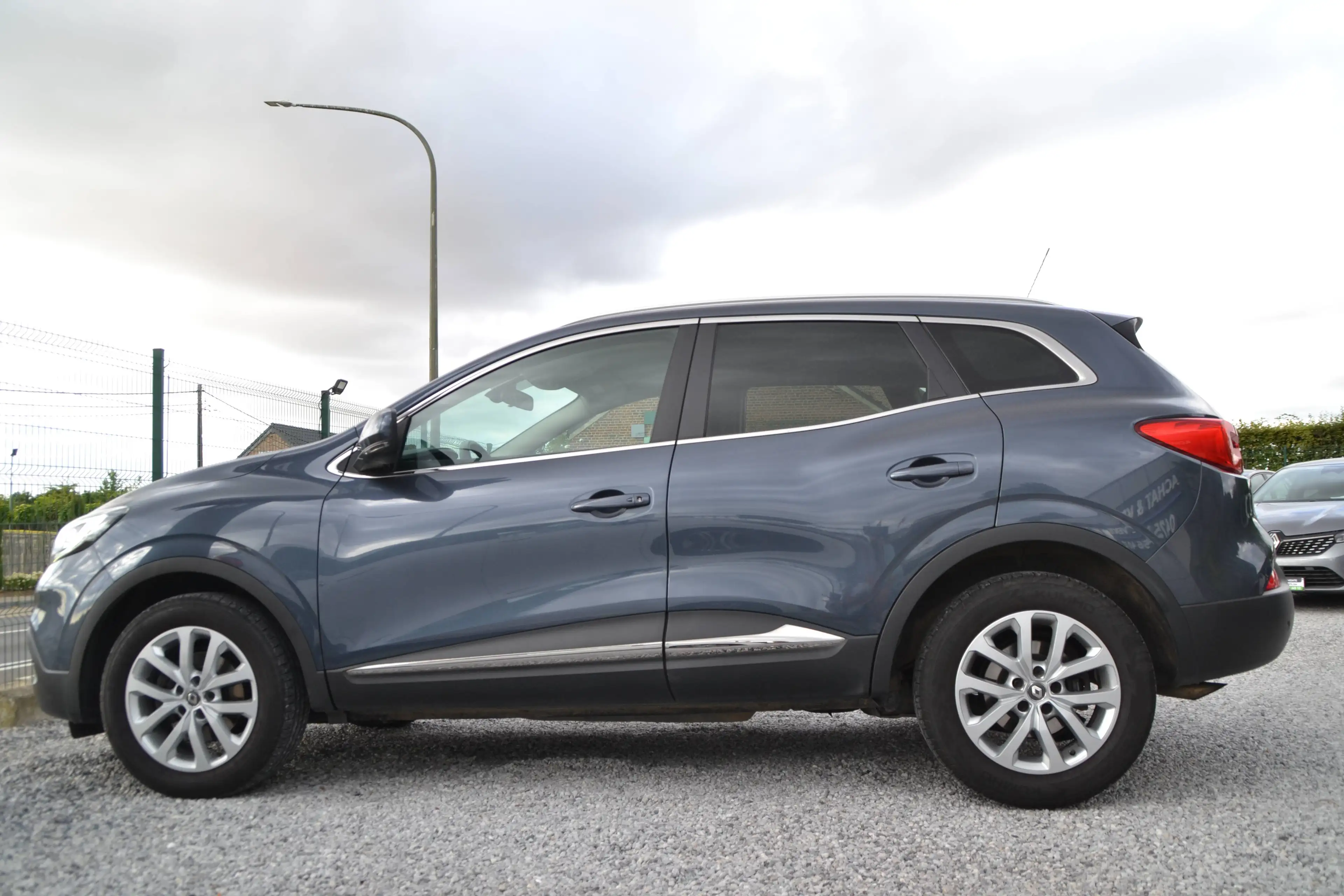 Renault Kadjar AUTOMATIQUE 1.2 TCe S-Edition 40 VOITURES DE STOCK SUR NOTRE SITE OFFICIEL SBLCARS.B.E — photo 3