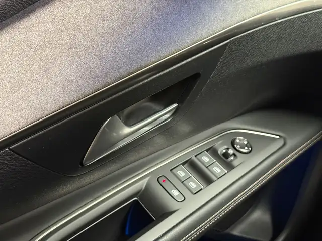 Peugeot 3008 view 15