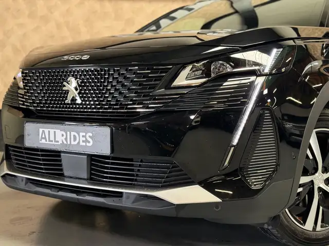 Peugeot 3008 view 3