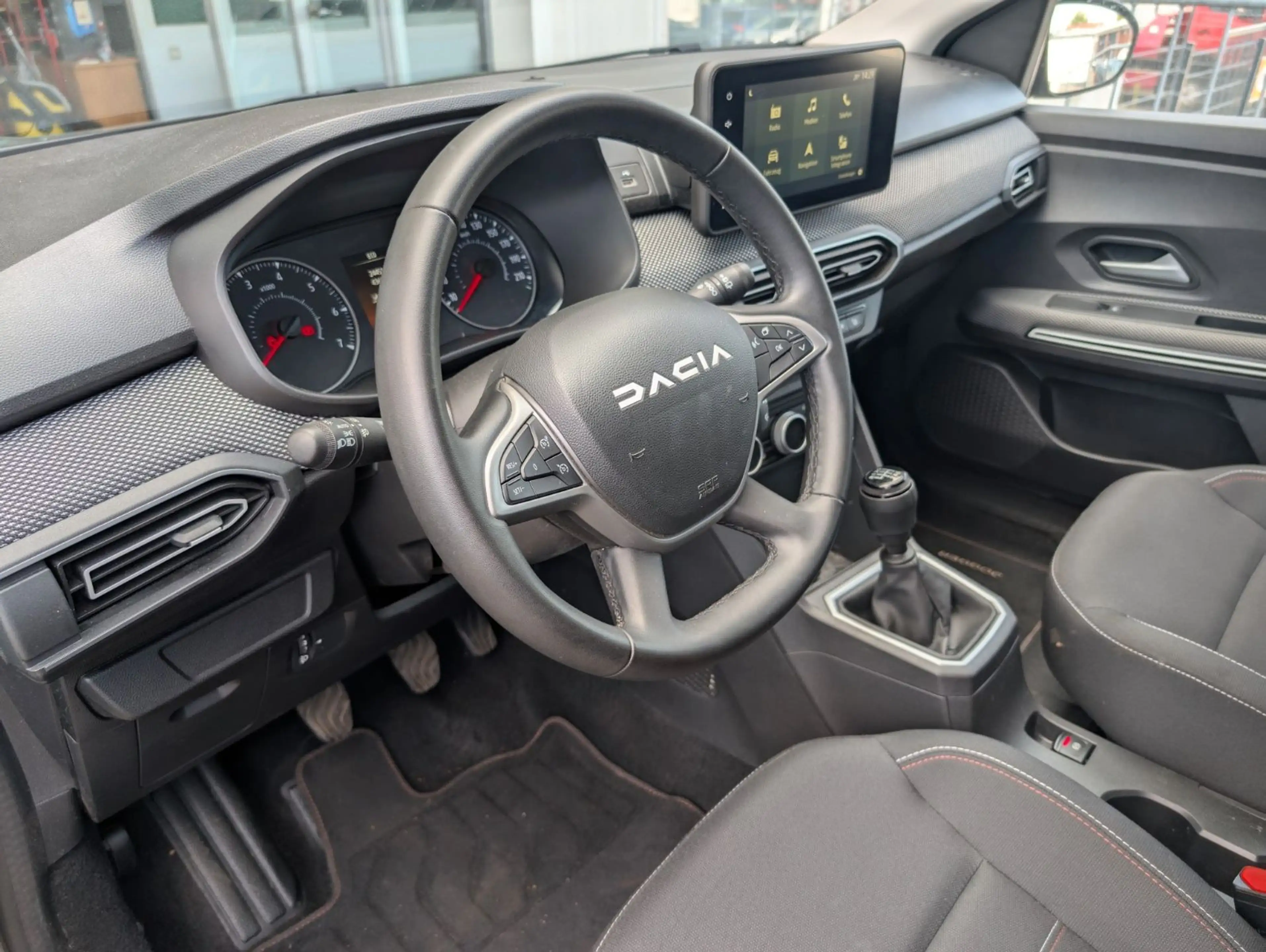 Dacia Jogger Extreme+ TCe 110 "7-Sitzer" — photo 12
