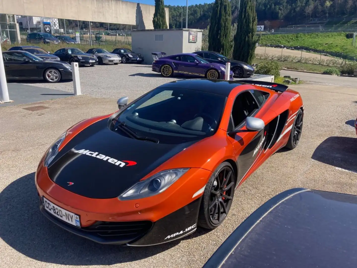 McLaren MP4-12C V8 3.8L bi-turbo 625cv Gris - 1
