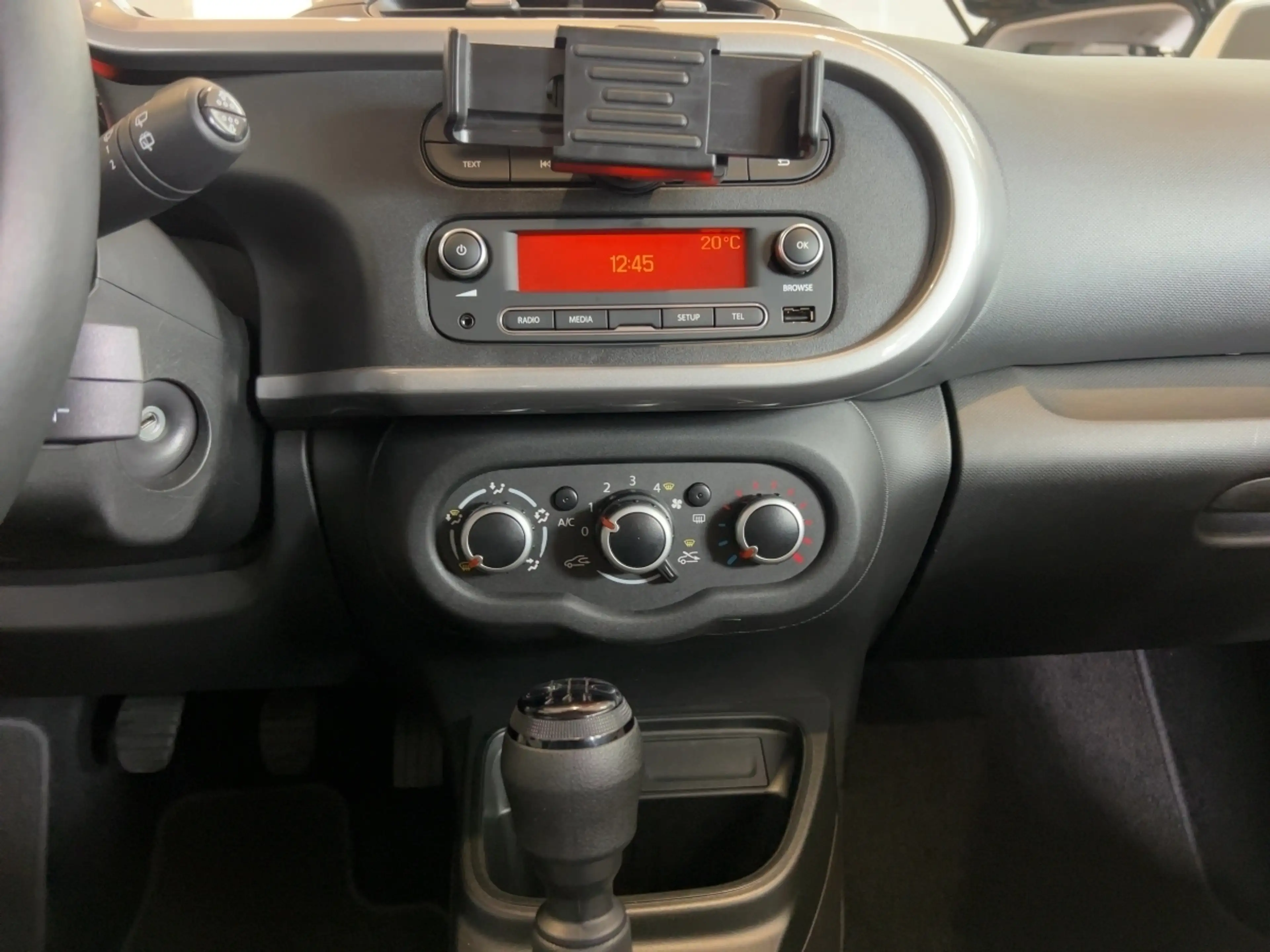 Renault Twingo ZEN SCe 65 Start & Stop SHZ KLIMA BT ABS ZV — photo 12