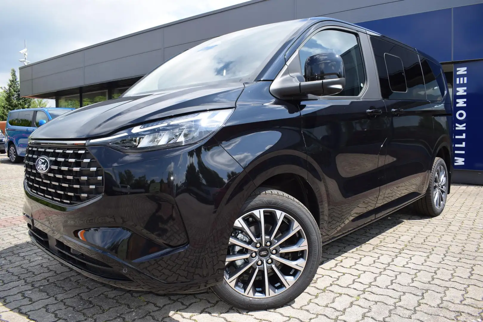 Ford Tourneo Custom L1H1 Titanium X PHEV Top Ausstatt Noir - 1