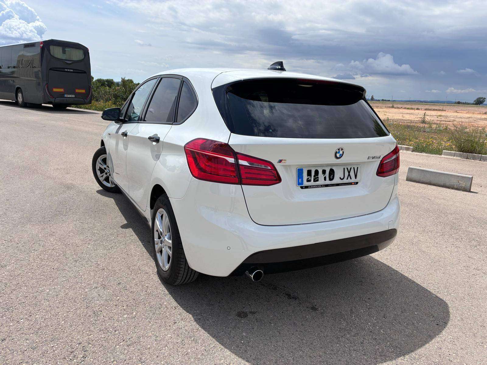 BMW 218 218dA Active Tourer - foto 1
