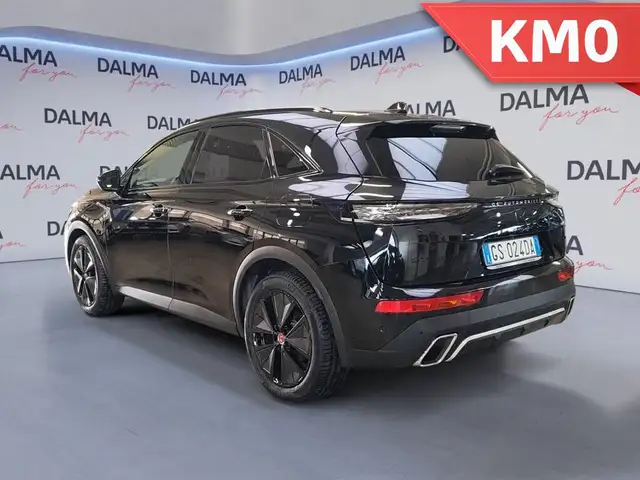 DS Automobiles DS 7 Crossback view 3