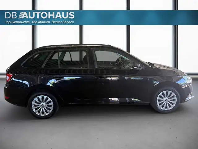 Skoda Fabia view 3