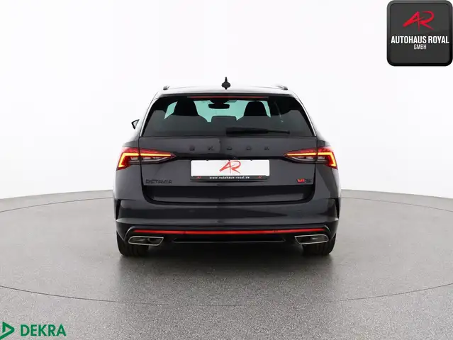 Skoda Octavia view 4