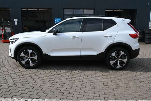Volvo XC40 B4 DKG Plus Dark*FSHZG*360°*ACC*Allwetter