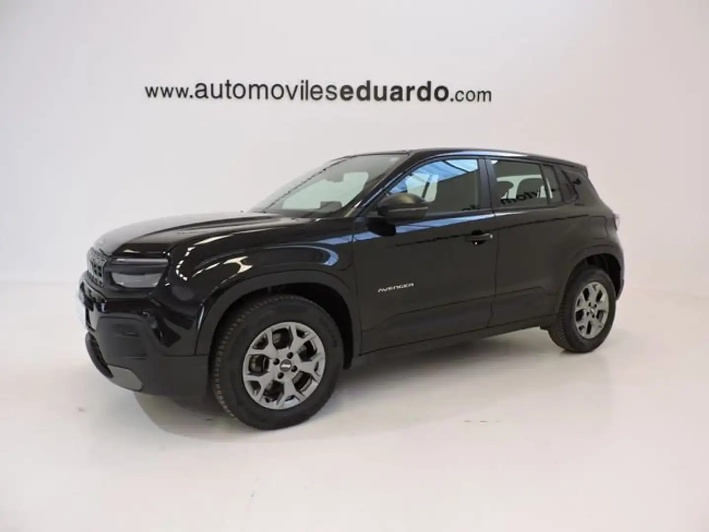 Jeep Avenger 1.2 e-Hybrid 100 CV AT Longitude Negro - 1
