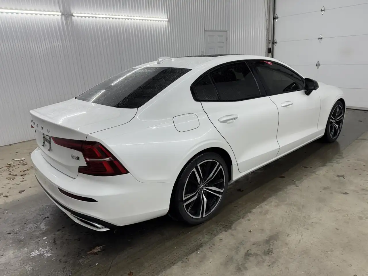 Volvo S60 снимка Volvo S60