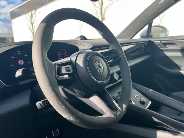 Porsche Macan Turbo AHK BOSE PANO 22" SPORT CHRONO MWST TOP! Ansicht 17