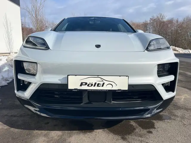 Porsche Macan Turbo AHK BOSE PANO 22" SPORT CHRONO MWST TOP! Ansicht 2
