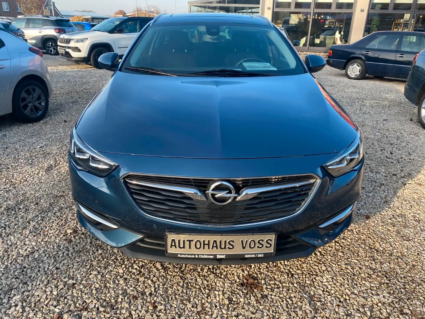 Opel Insignia B Sports Tourer Business Innovation Blau - 2
