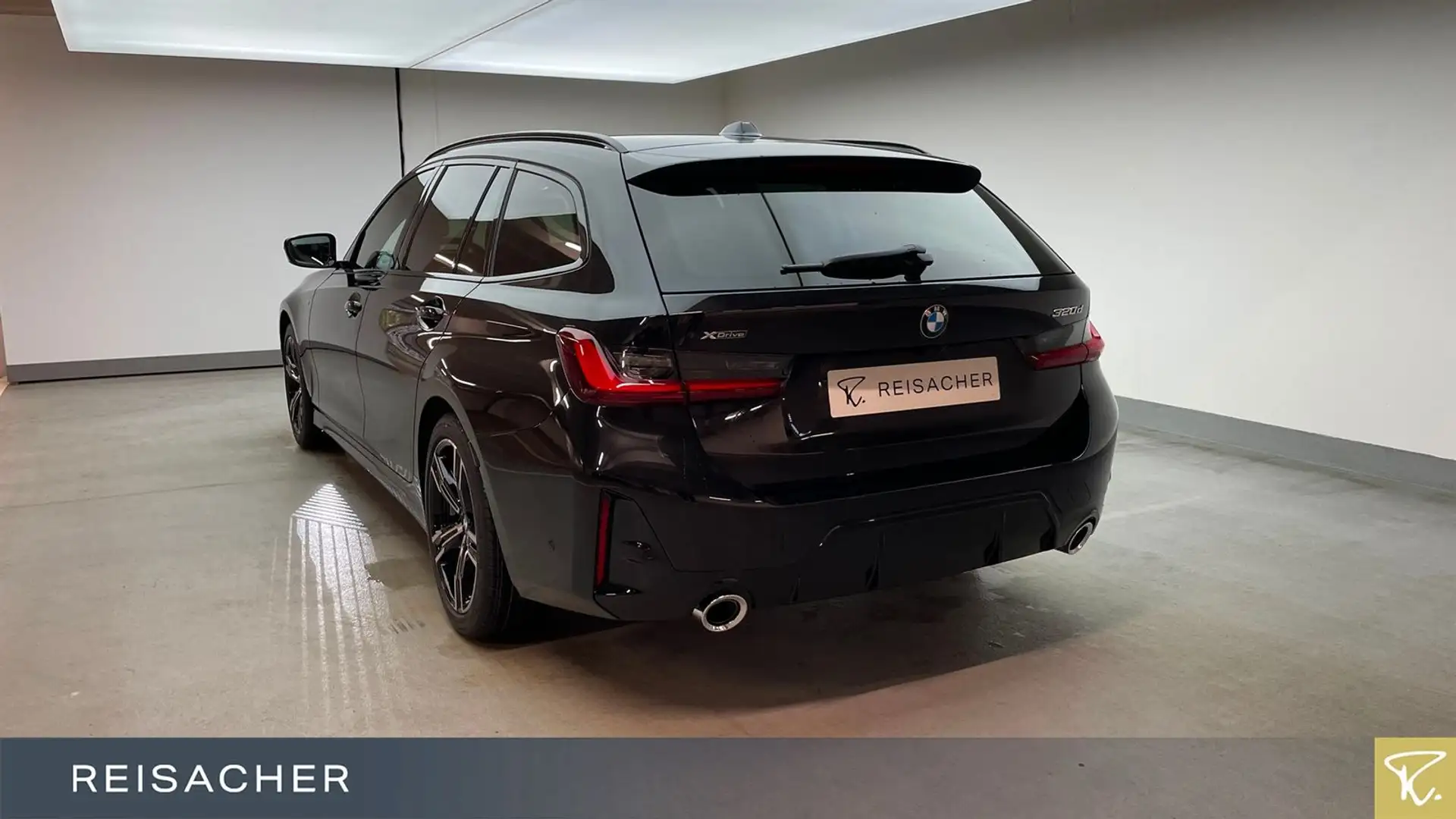 BMW 320 d xDrive Touring Sportpaket Keyless Go DAB Schwarz - 2